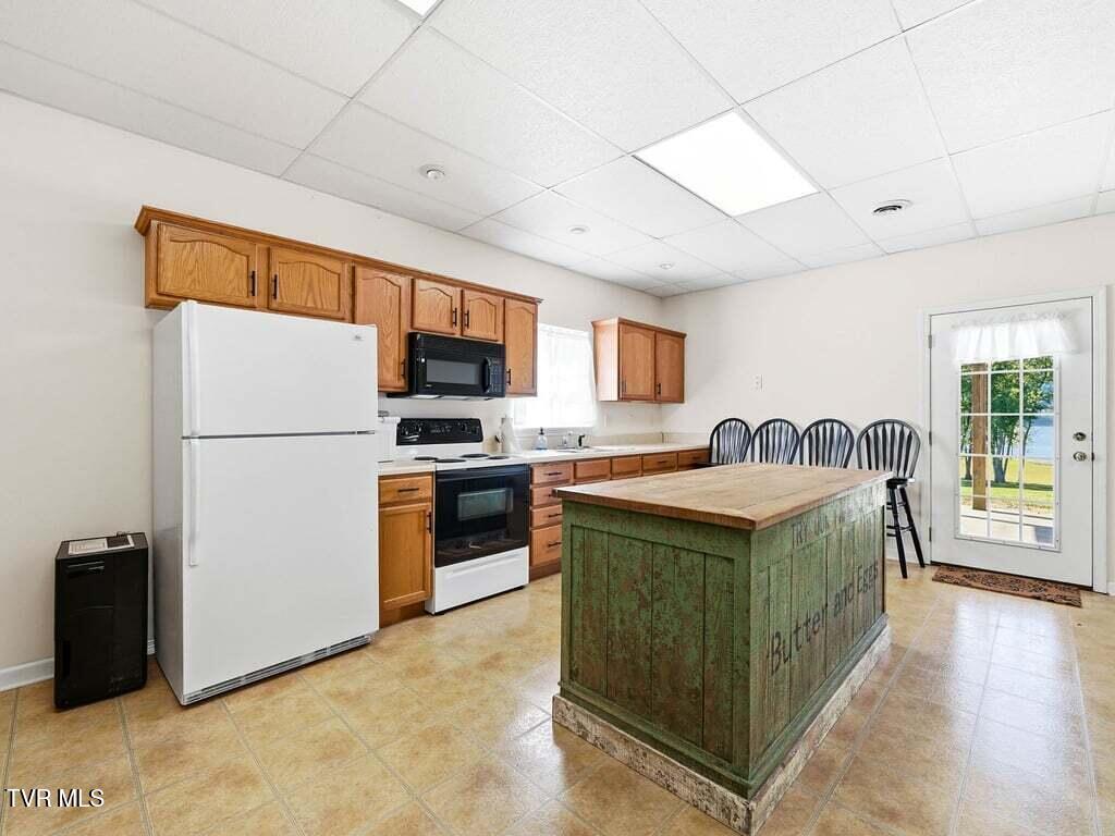 Rogersville, Tennessee, 37857, United States, 3 Bedrooms Bedrooms, ,3 BathroomsBathrooms,Residential,Active,2041728