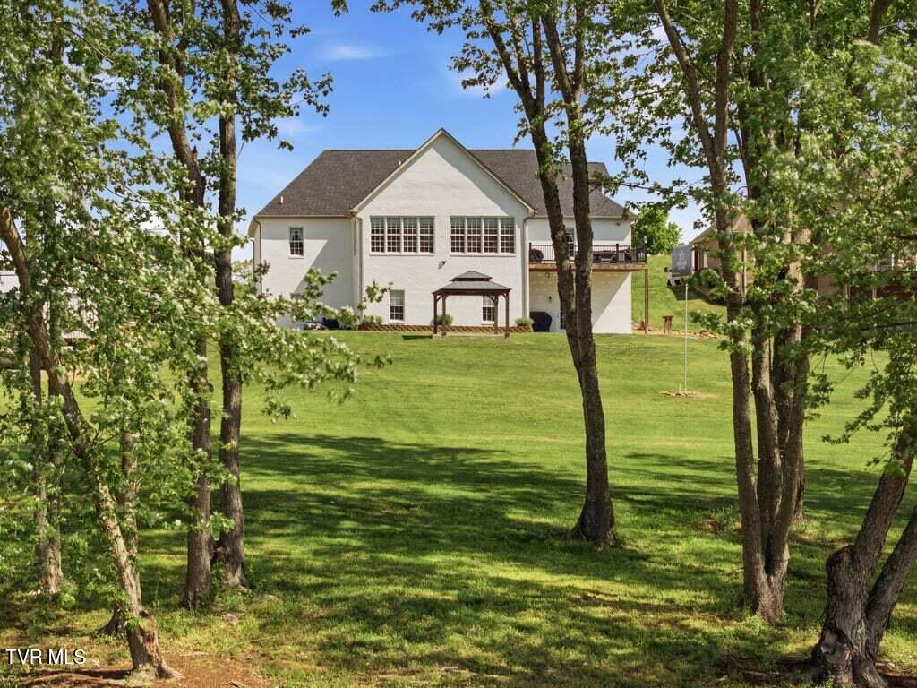 220 Misty View Circle