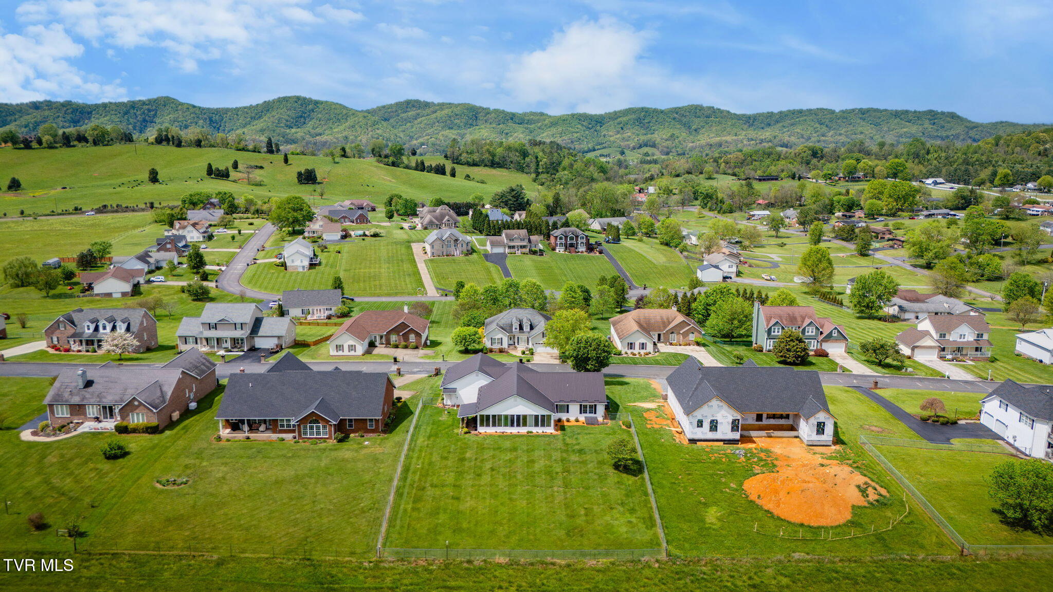 221 Country Meadows Circle, Bristol, Tennessee image 39