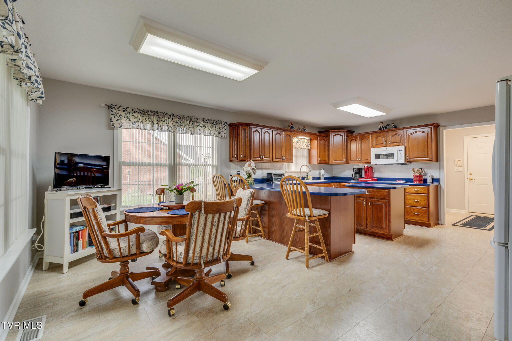 221 Country Meadows Circle, Bristol, Tennessee image 14
