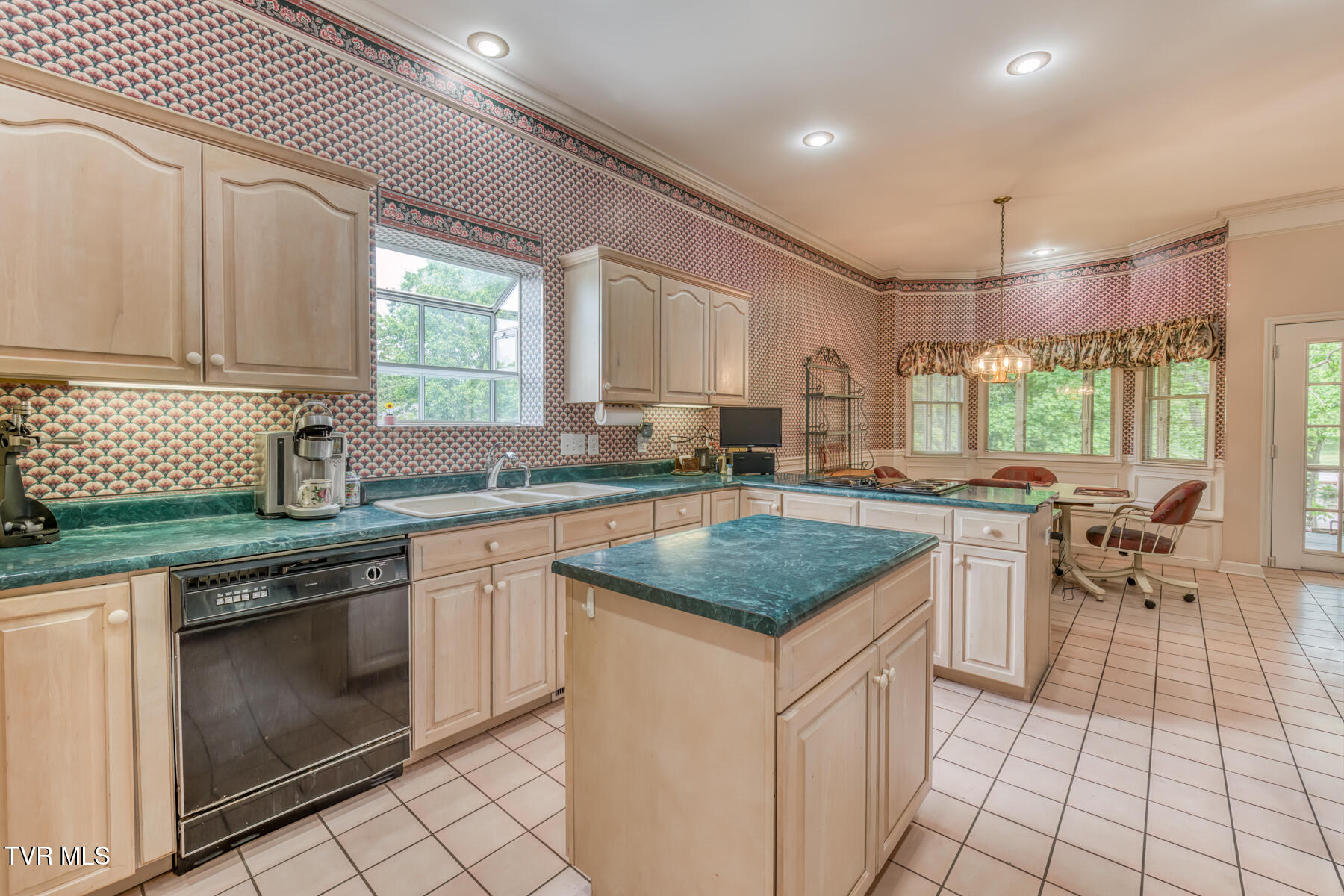 205 Woodbriar Drive, Johnson City, Tennessee image 23