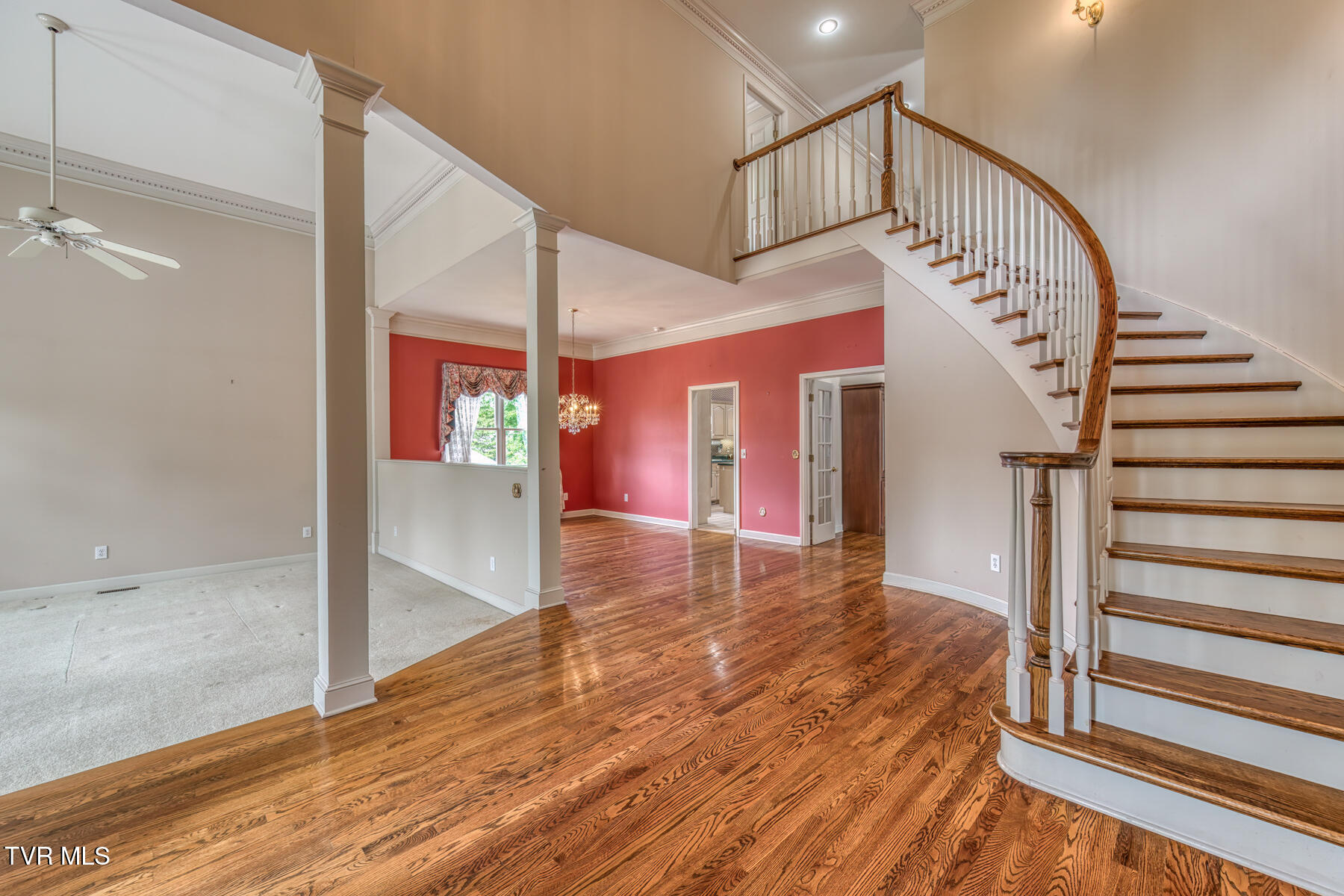 205 Woodbriar Drive, Johnson City, Tennessee image 4