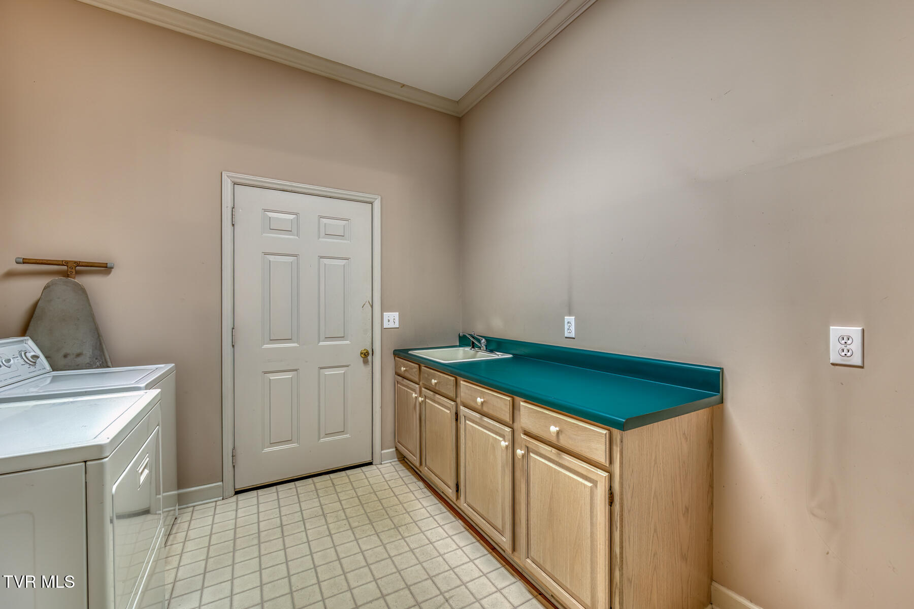 205 Woodbriar Drive, Johnson City, Tennessee image 43
