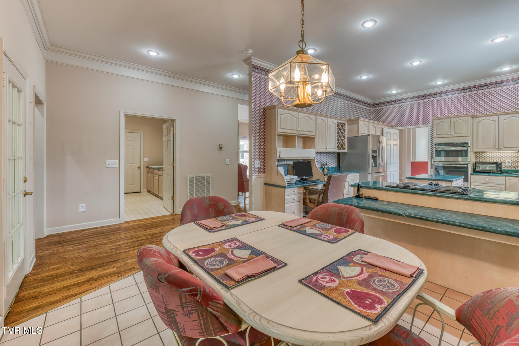 205 Woodbriar Drive, Johnson City, Tennessee image 32