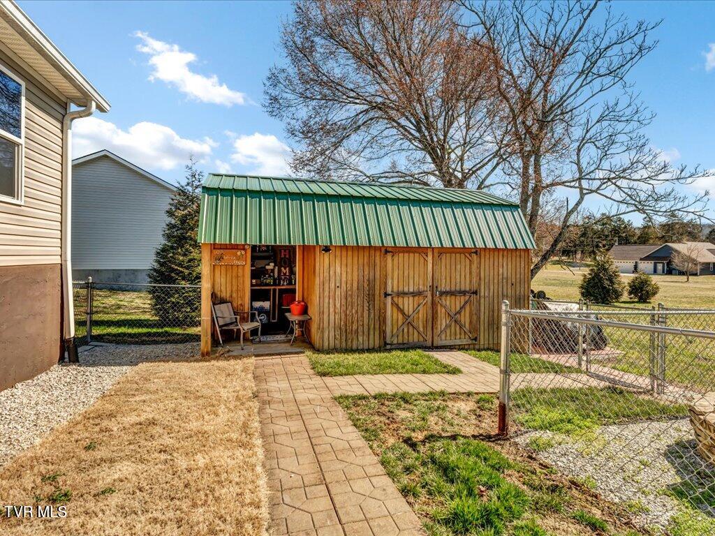 1349 Towe String Road, Jacksboro, Tennessee image 25
