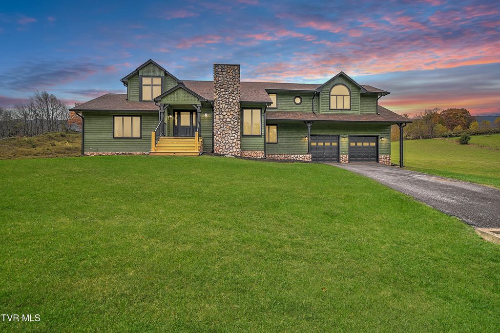 Photo of 5639 Mountain Road, Cedar Bluff, VA 24609 (MLS # 9987849)