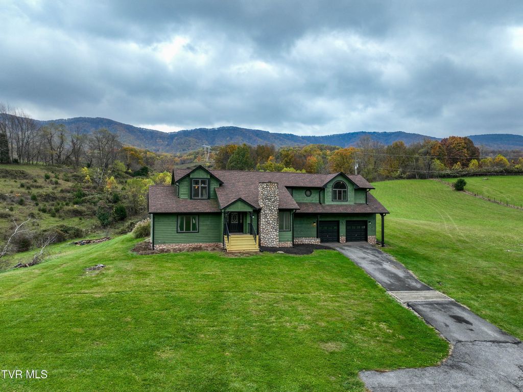 Photo of 5639 Mountain Road, Cedar Bluff, VA 24609 (MLS # 9987849)