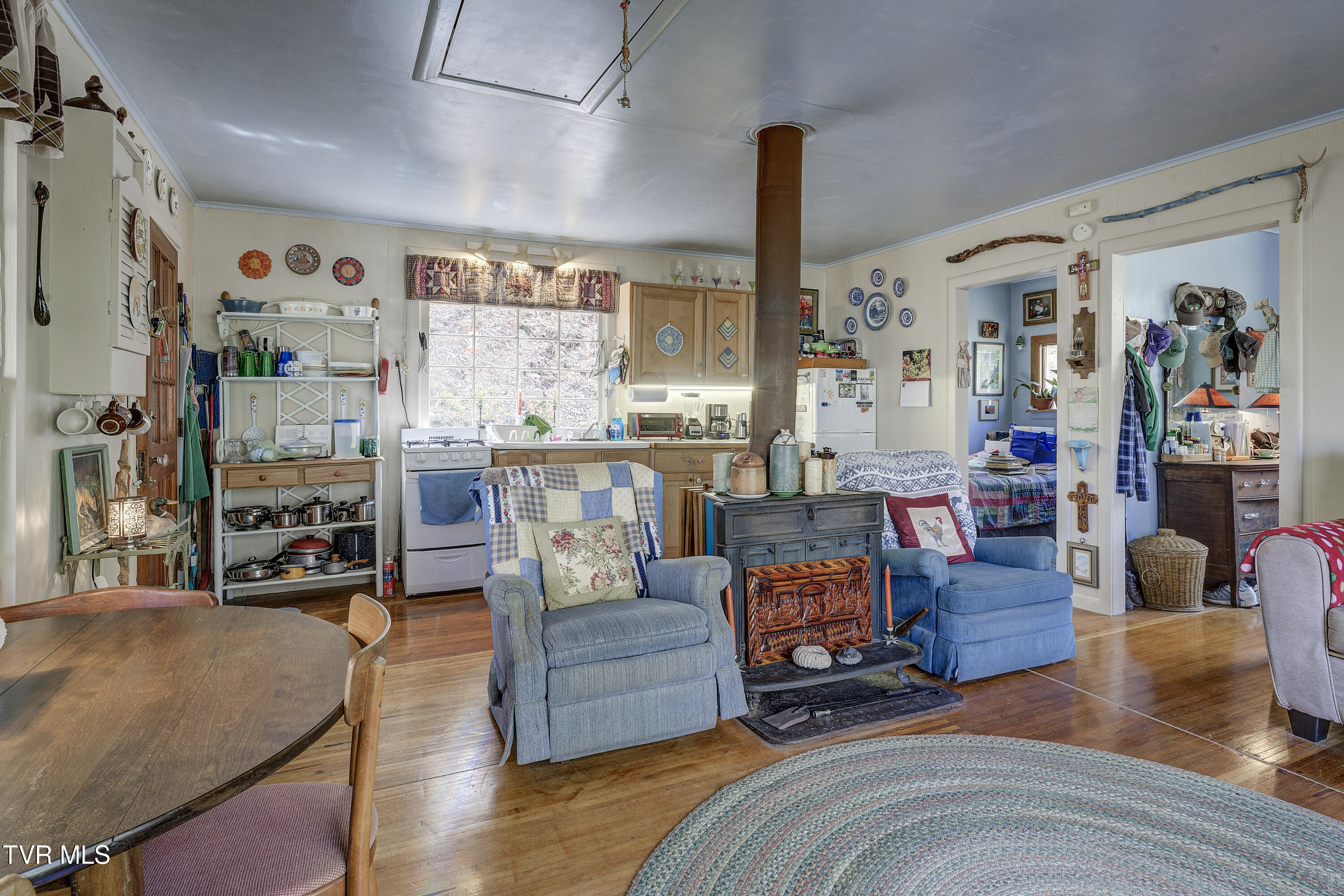 869 Tumbling Creek Road, Erwin, Tennessee image 9