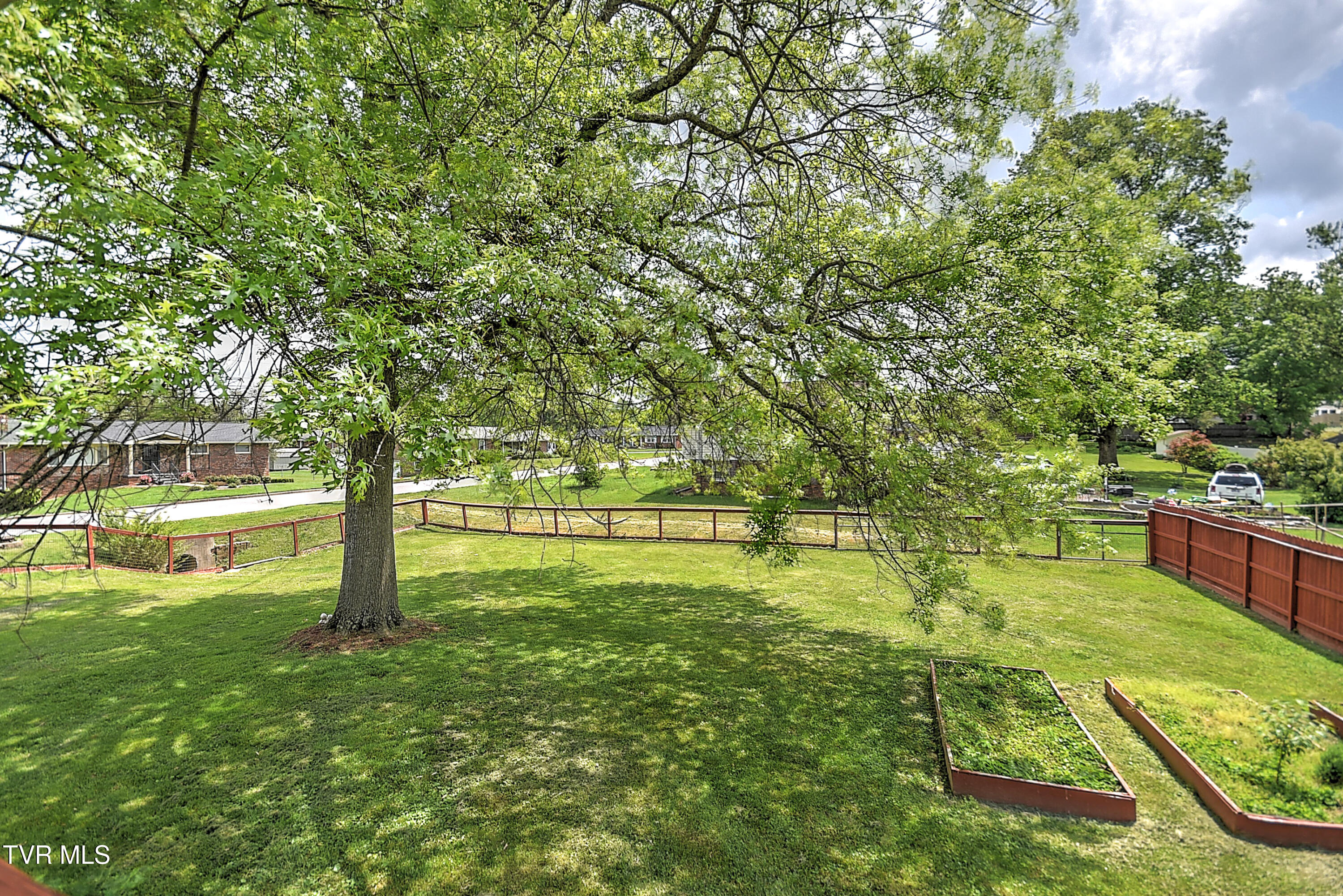 609 Hollyhill Rd Road, Johnson City, Tennessee image 39