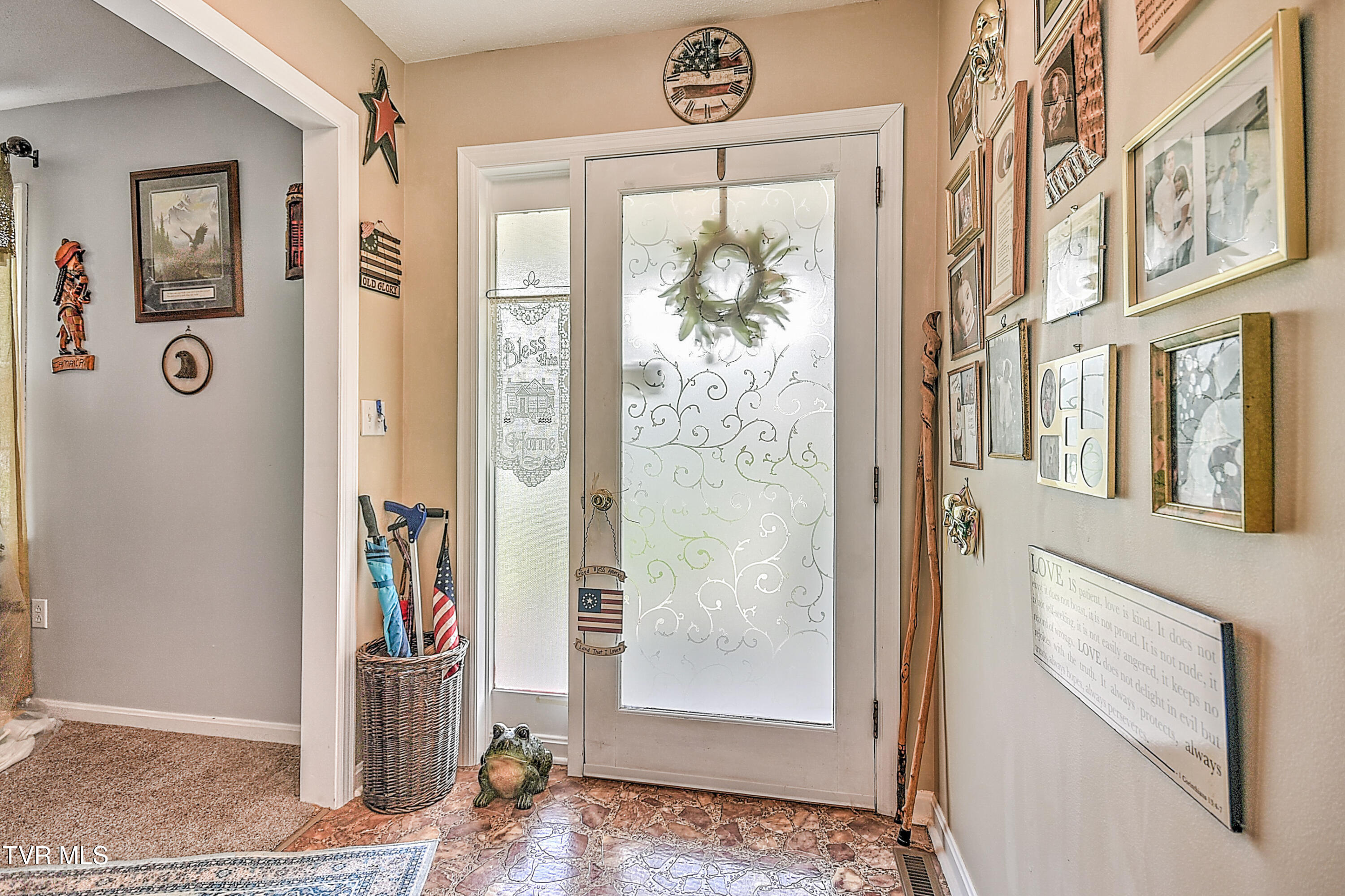 609 Hollyhill Rd Road, Johnson City, Tennessee image 6