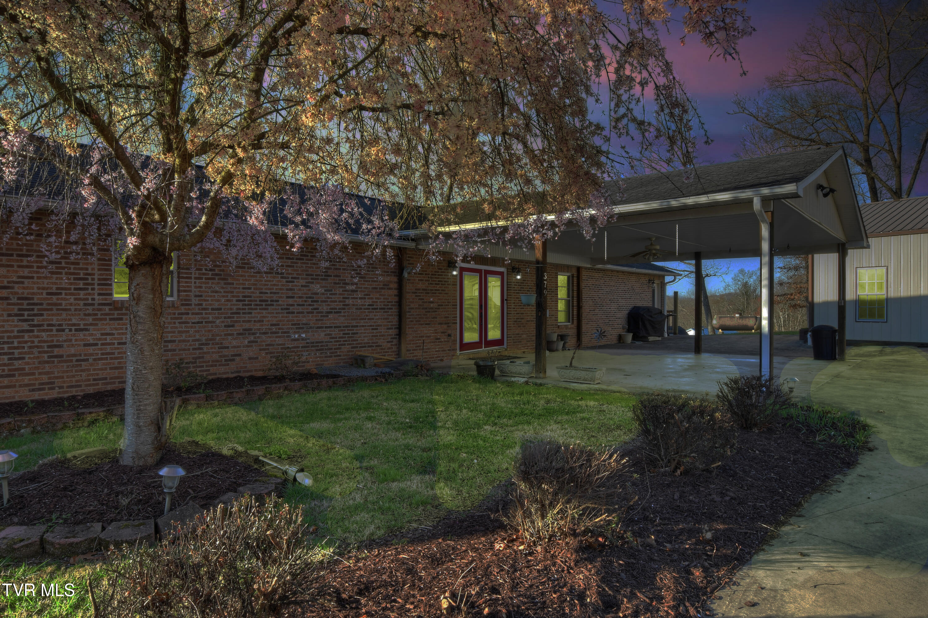 379 Airport Road, Elizabethton, Tennessee image 2