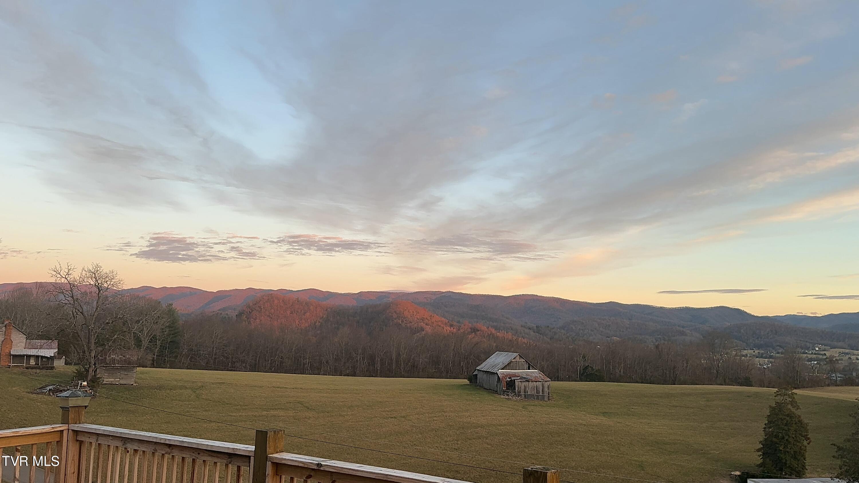 379 Airport Road, Elizabethton, Tennessee image 6