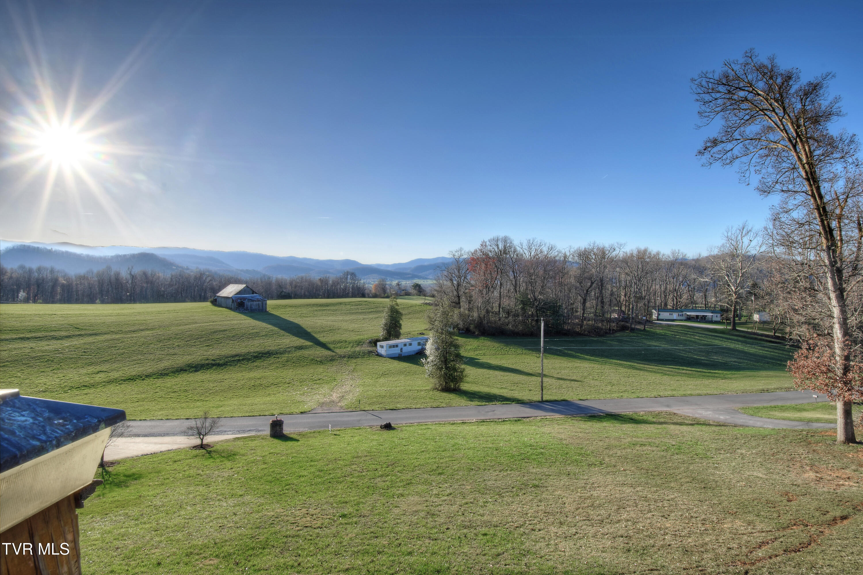 379 Airport Road, Elizabethton, Tennessee image 16