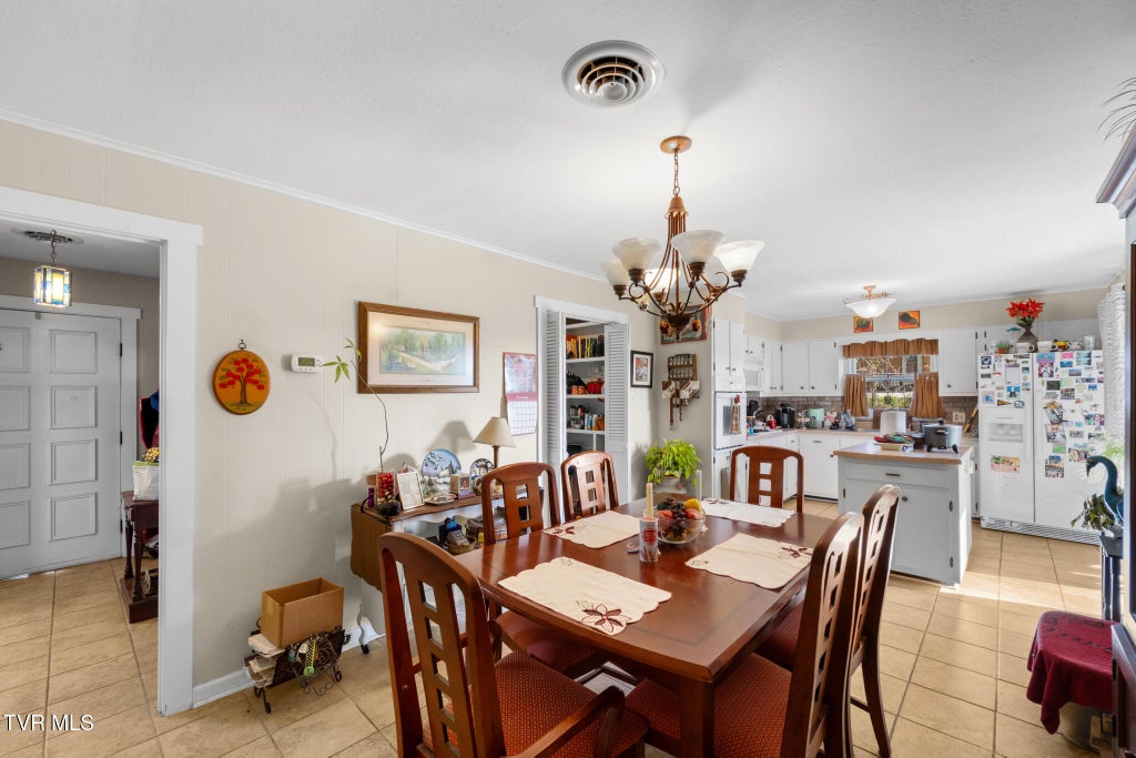 Photo of 16261 Mary Street, Abingdon, VA 24210 (MLS # 10000860)