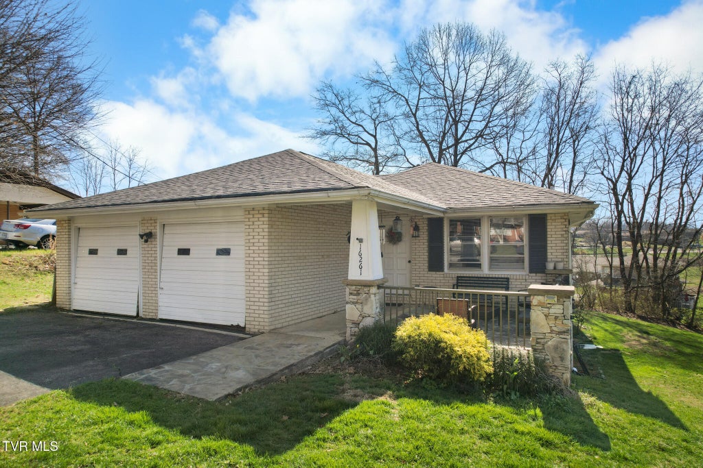 Photo of 16261 Mary Street, Abingdon, VA 24210 (MLS # 10000860)