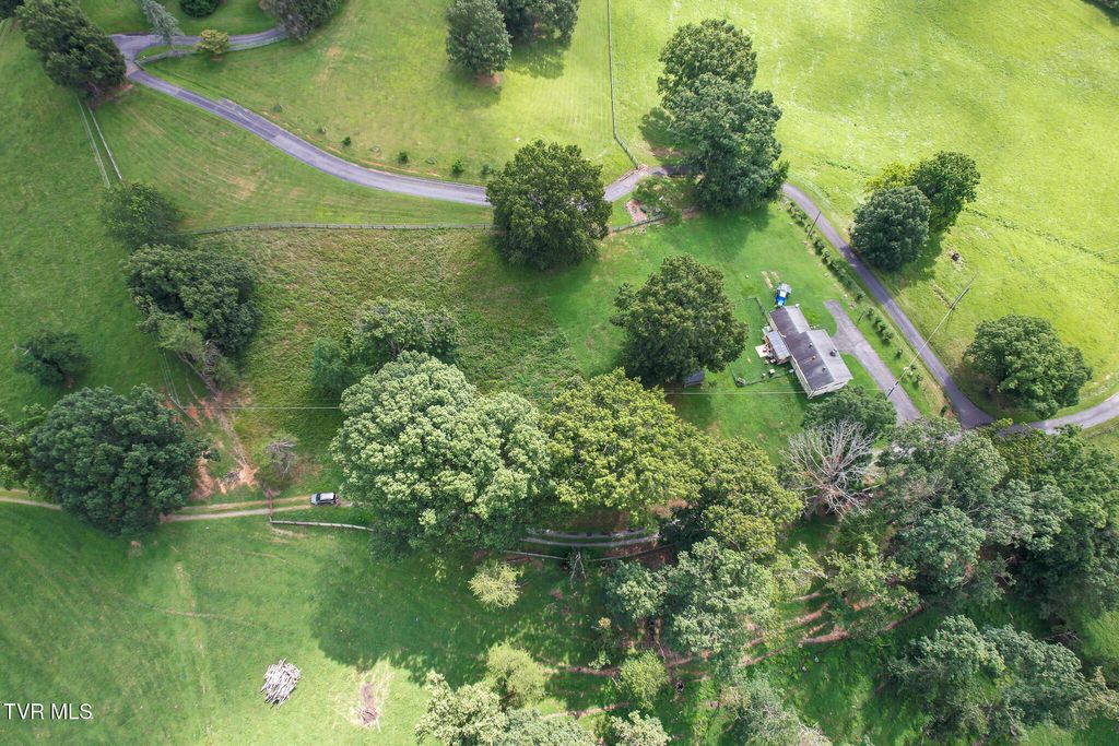 Photo of 0 Colonade Drive, Abingdon, VA 24210 (MLS # 9985012)