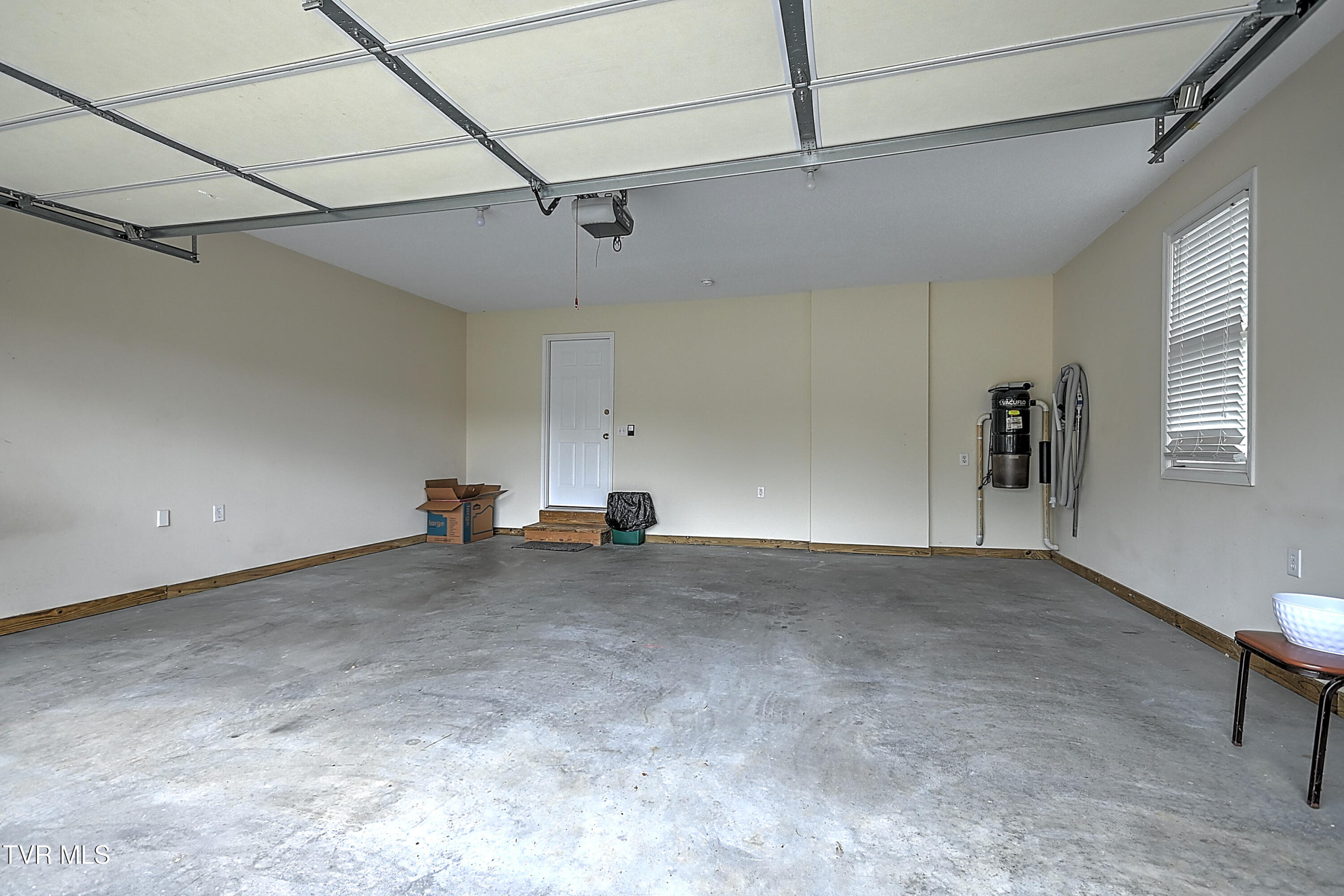 243 Saint Andrews Drive, Bristol, Virginia image 18