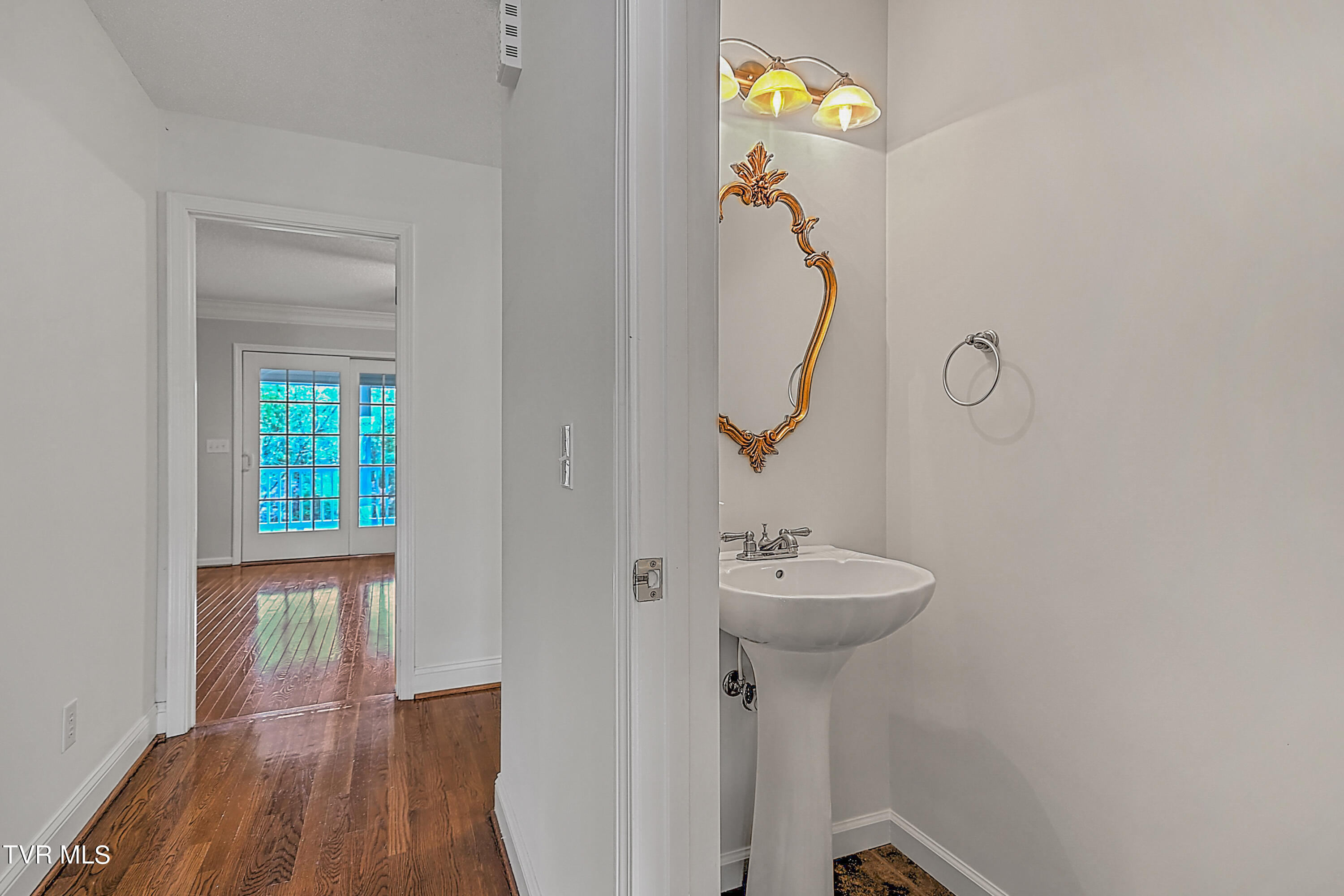 243 Saint Andrews Drive, Bristol, Virginia image 36