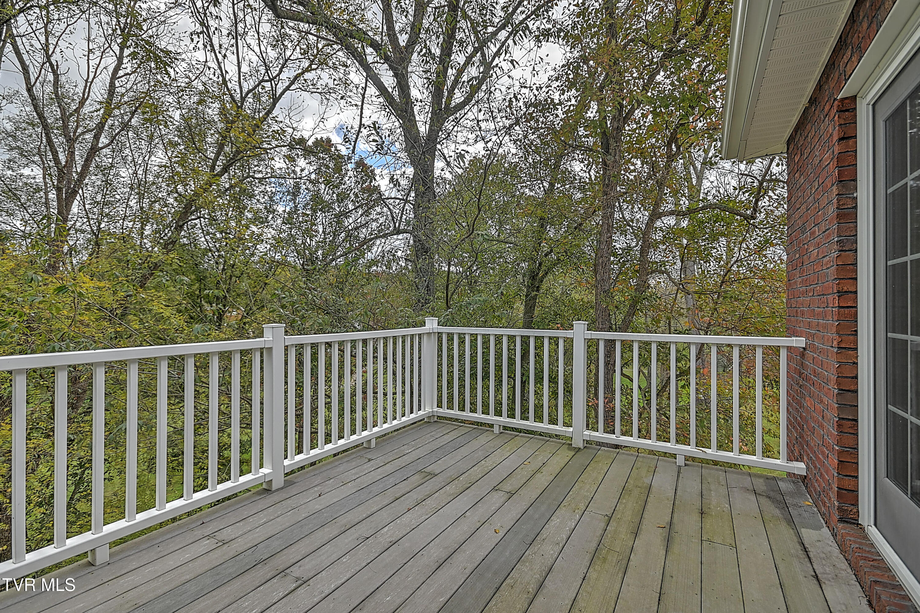 243 Saint Andrews Drive, Bristol, Virginia image 6