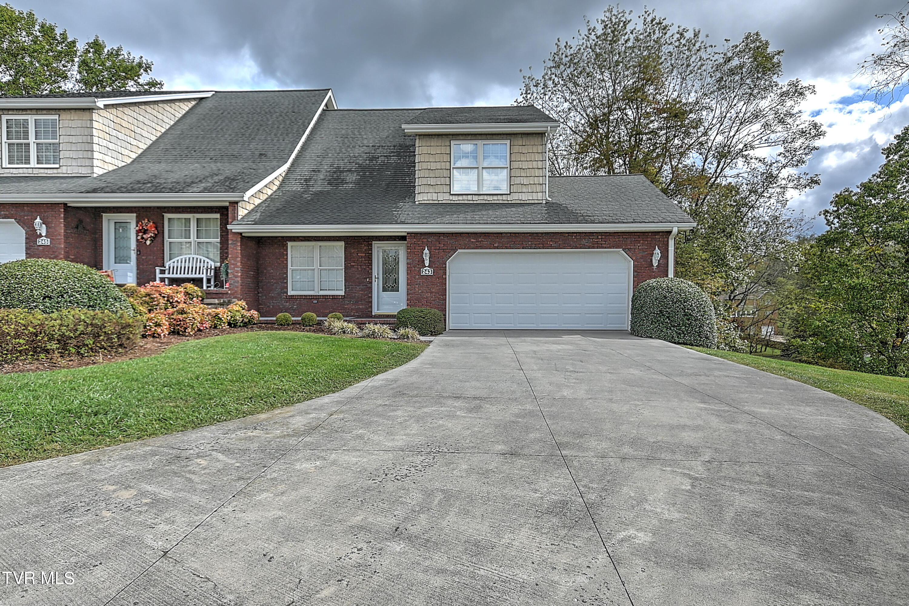 243 Saint Andrews Drive, Bristol, Virginia image 3