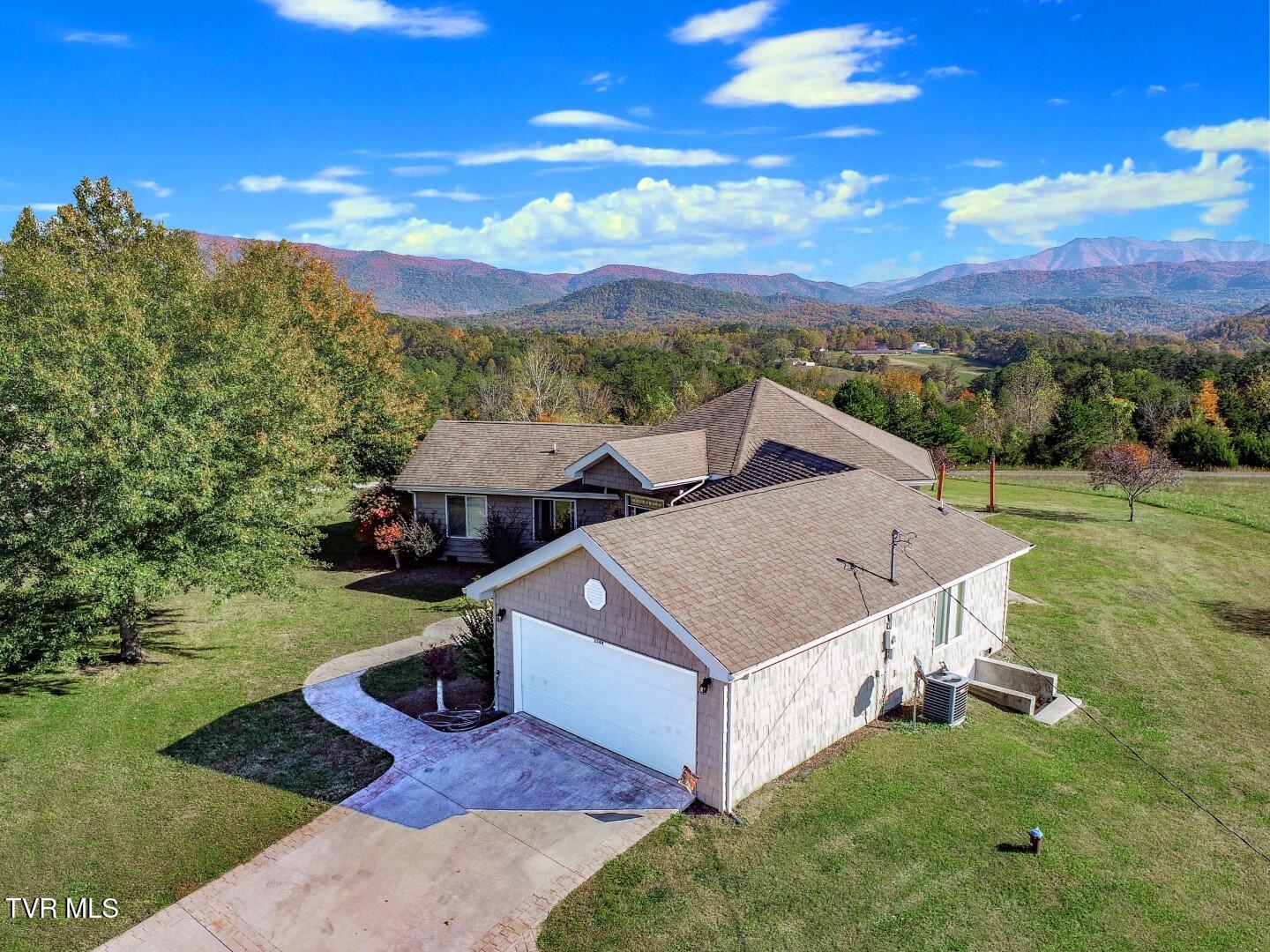 2544 Melody Way, Newport, Tennessee image 3