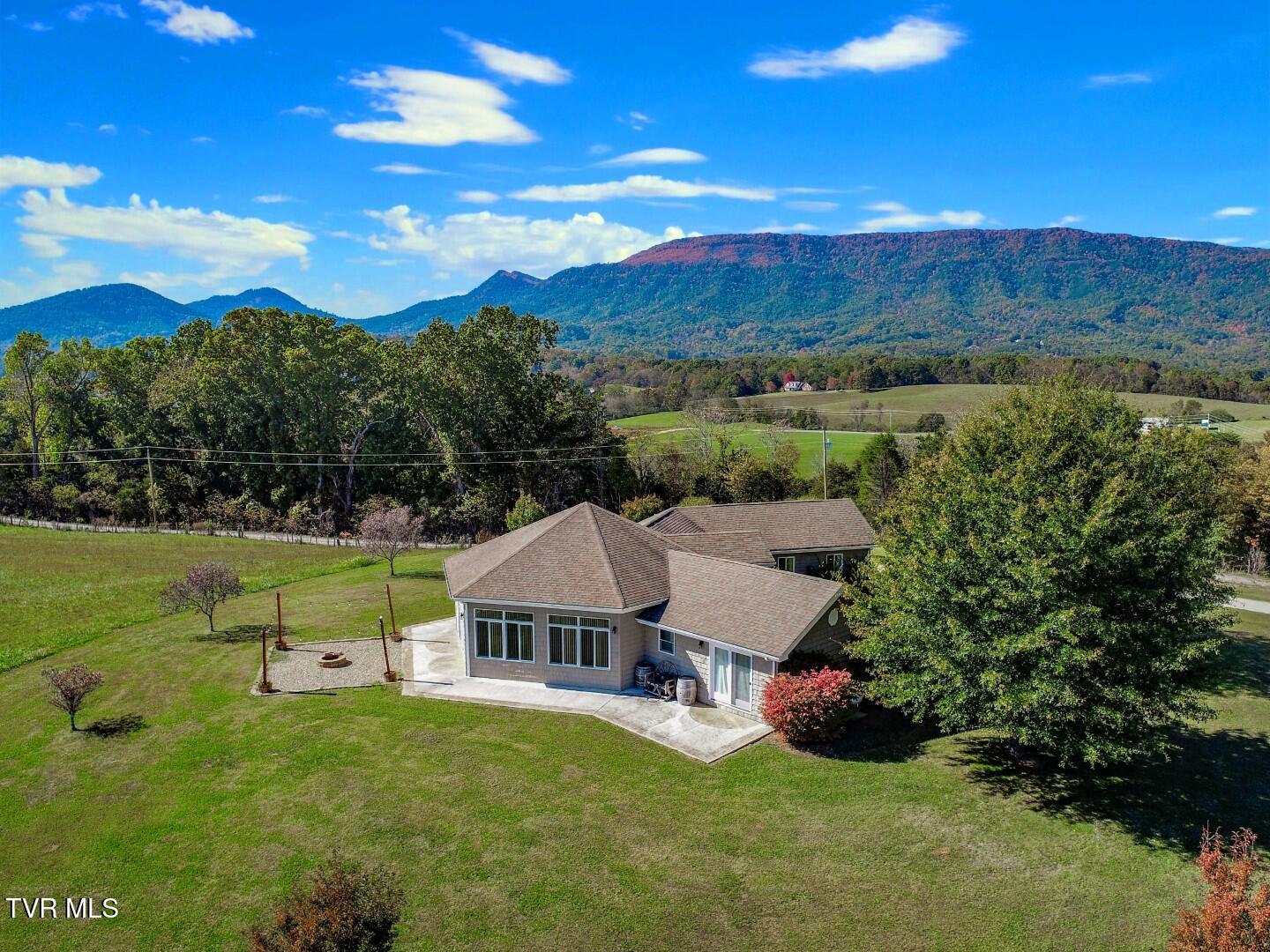 2544 Melody Way, Newport, Tennessee image 32