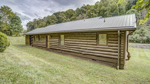 Tiny photo for 366 Judge Ben Allen Road, Elizabethton, TN 37643 (MLS # 9986469)