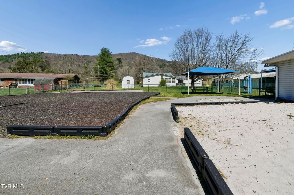 Photo of 551 Mocking Bird Court, Unicoi, TN 37692 (MLS # 9993814)