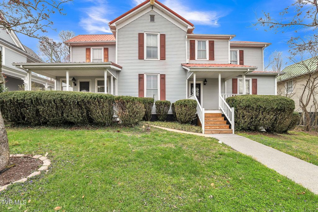 Photo of 158 Vly Street, Abingdon, VA 24210 (MLS # 9992993)