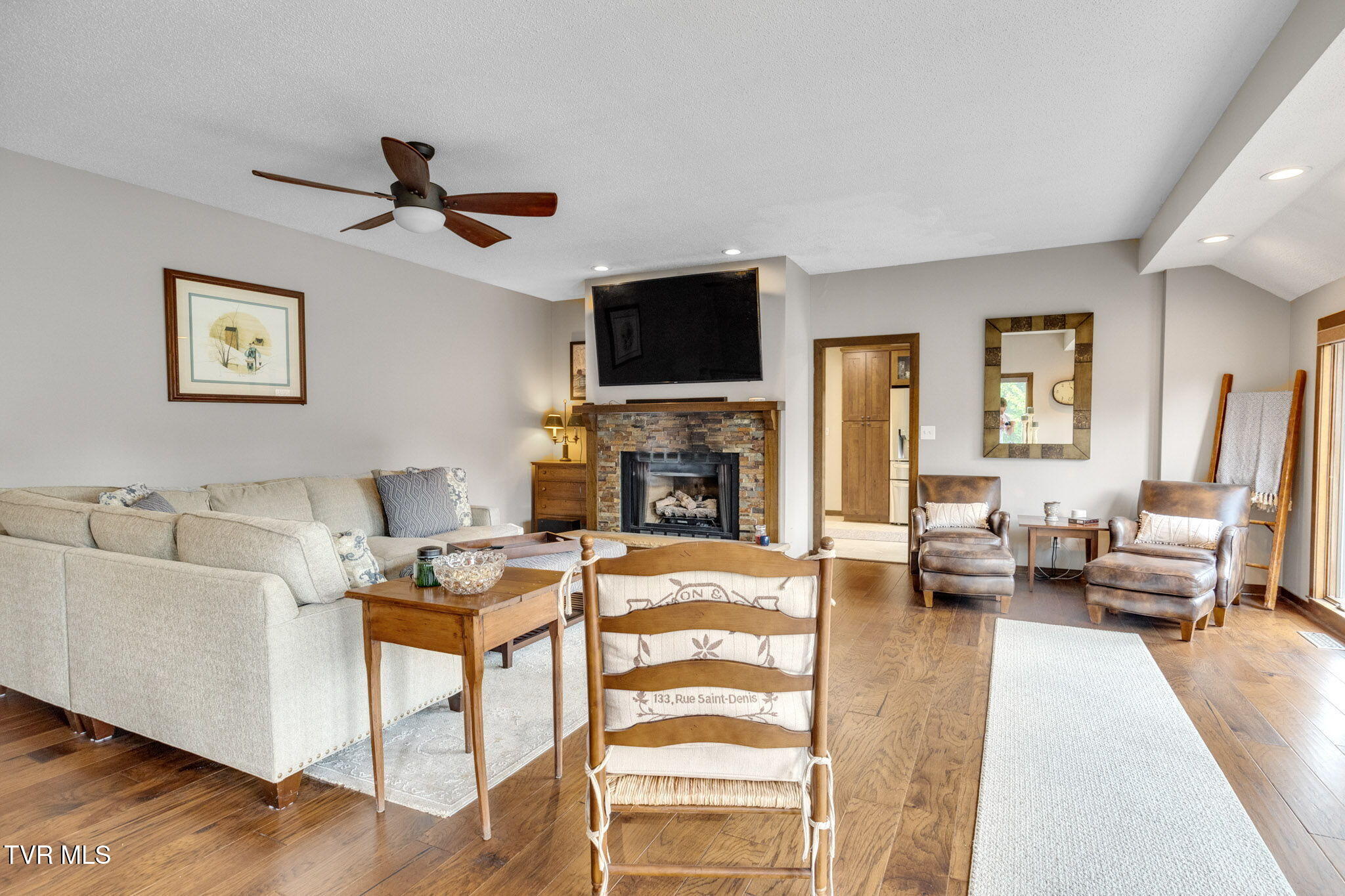 214 South Hampton Drive