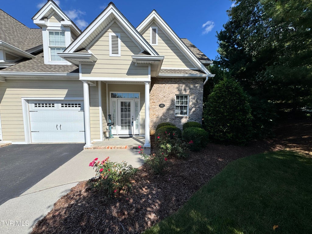 Photo of 818 Guaranda Drive #Unit 802, Johnson City, TN 37604 (MLS # 10001981)