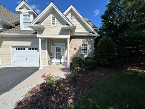 Townhouse For Sale - 818 Guaranda Drive #UNIT 802<br/> Washington County, Johnson City, TN 37604