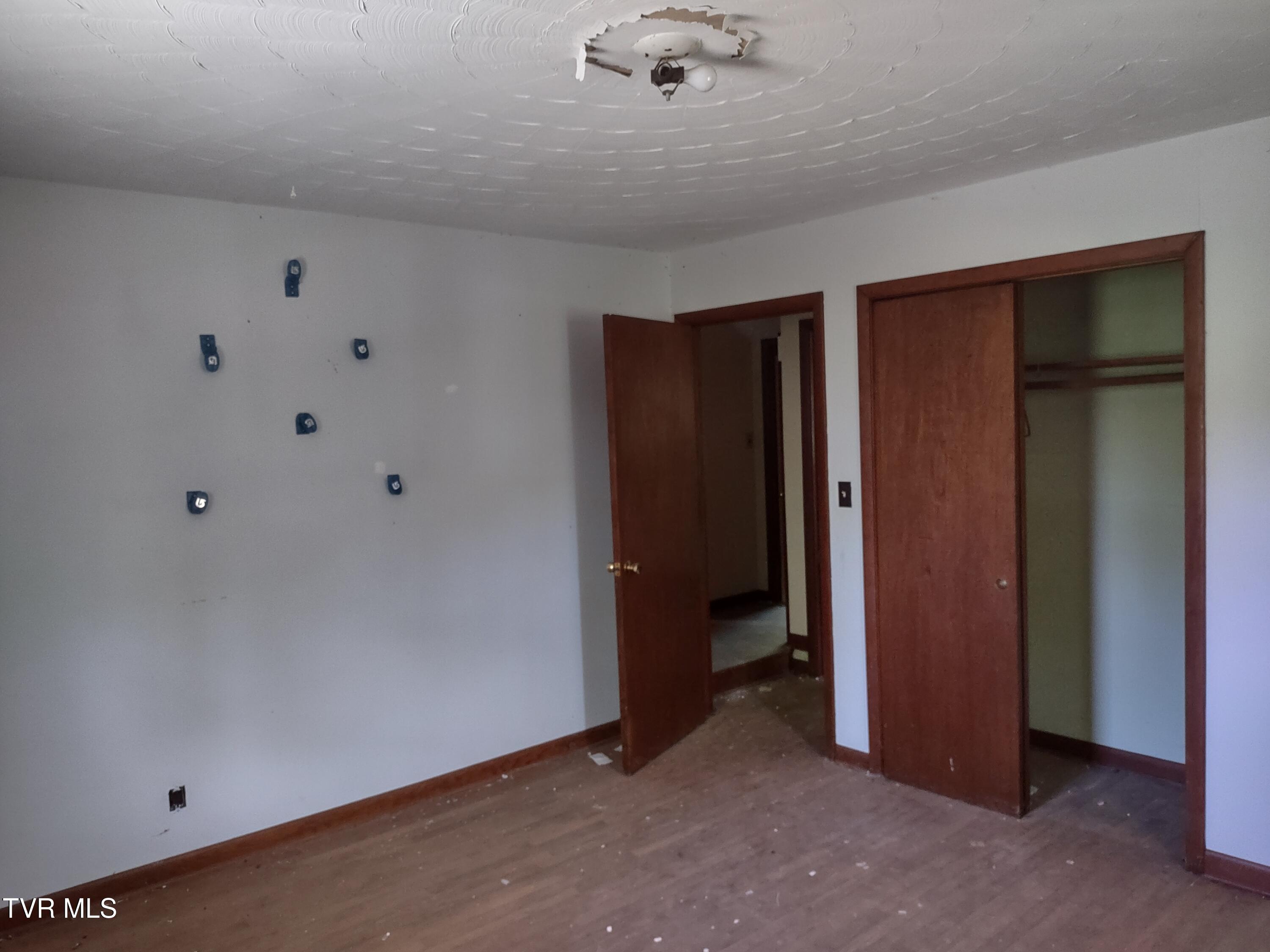 24099 Young Drive, Bristol, Virginia image 16