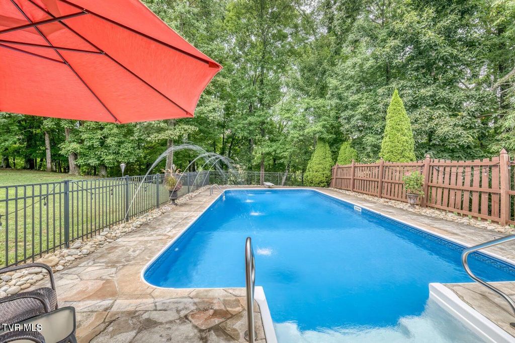 Photo of 1828 Weaver Branch Road, Piney Flats, TN 37686 (MLS # 9990670)