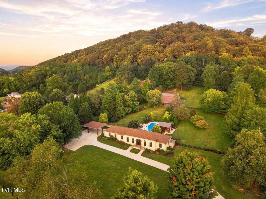 Photo of 2277 Rock Springs Road, Kingsport, TN 37664 (MLS # 10000247)