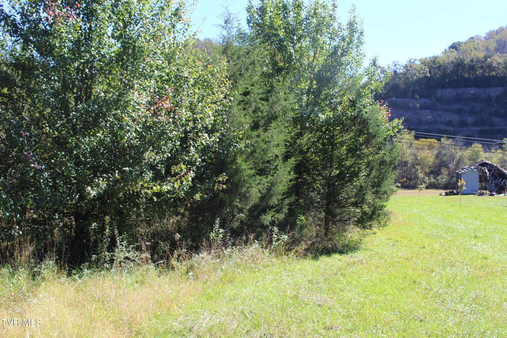Photo of Tbd Natural Tunnel Parkway, Duffield, VA 24244 (MLS # 10002385)