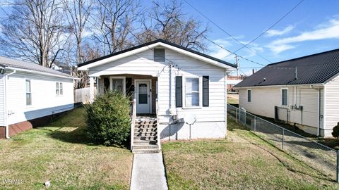 Photo of 1008 Boone Street, Johnson City, TN 37604 (MLS # 9991714)