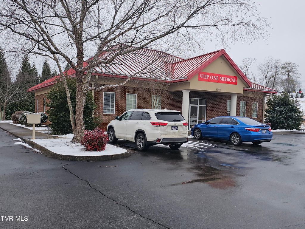 Photo of 4502 Bristol Highway, Johnson City, TN 37601 (MLS # 9990909)