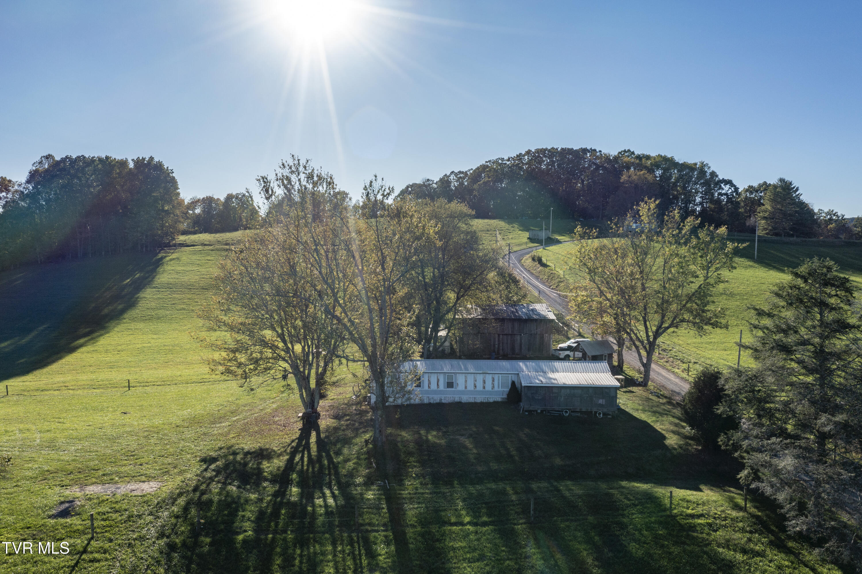 929 Mcclellan Town Lane, Gate City, Virginia image 6