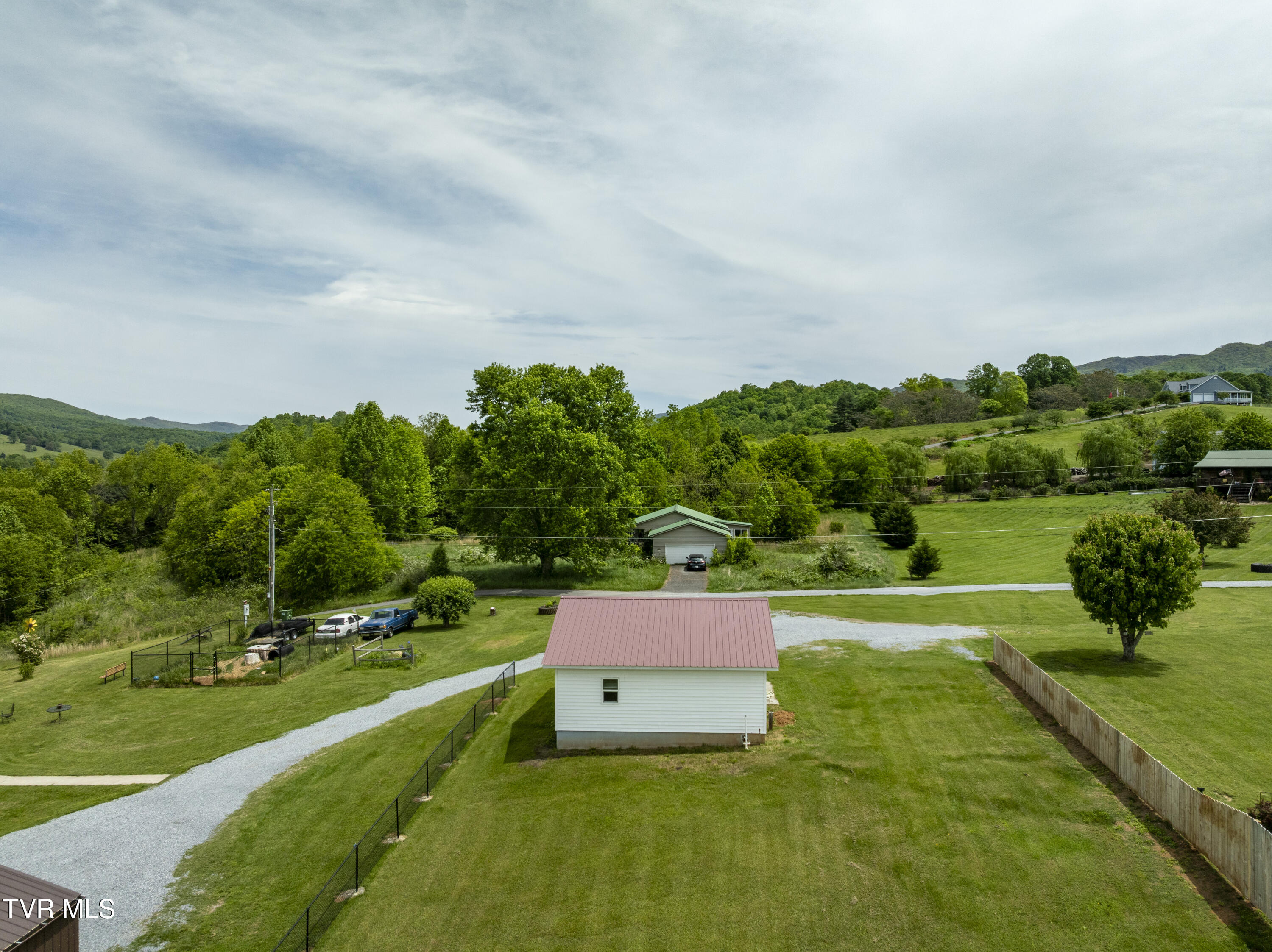 134 Creek Side Drive, Elizabethton, Tennessee image 25