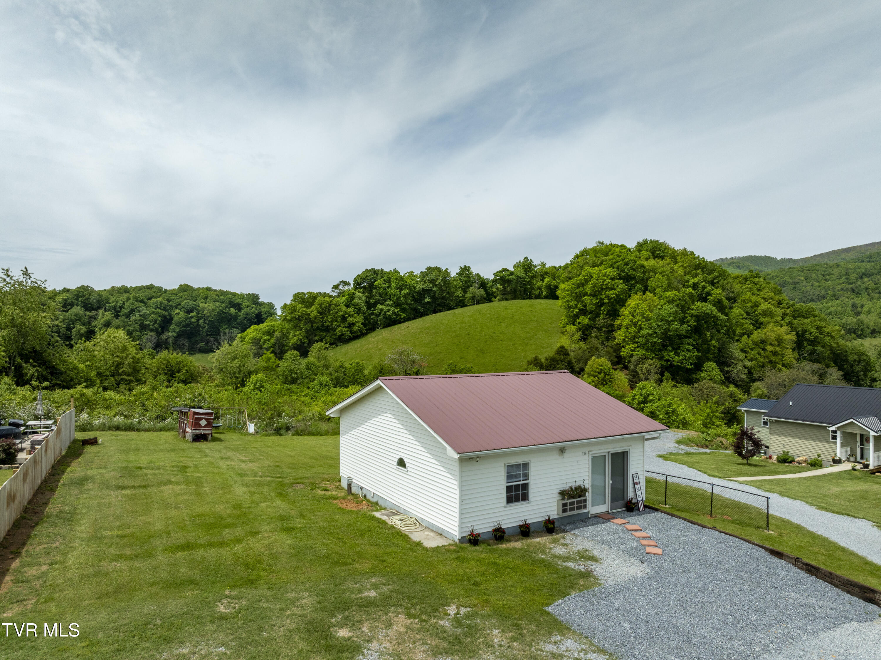134 Creek Side Drive, Elizabethton, Tennessee image 24