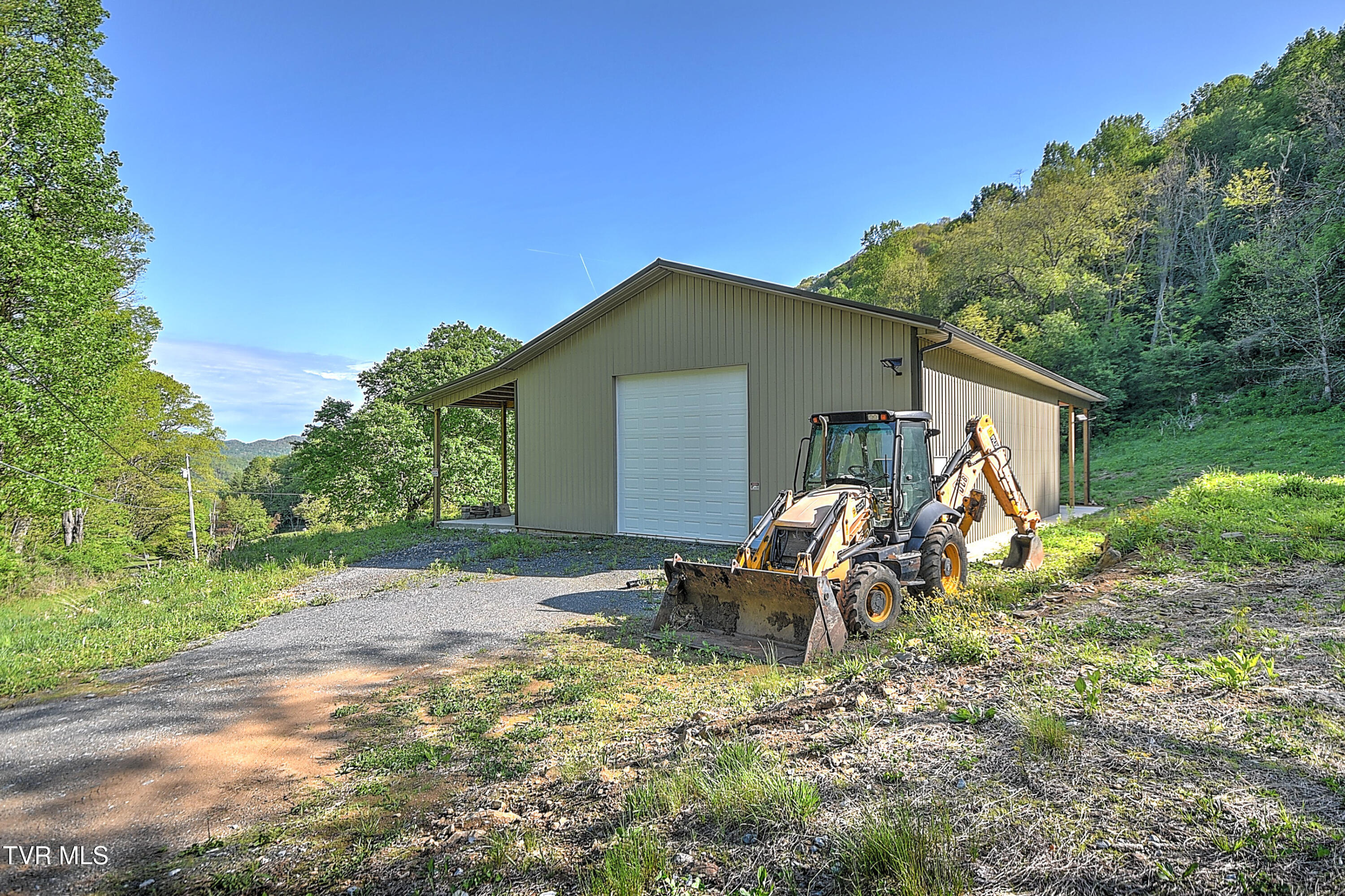 699 Heaton Creek Road
