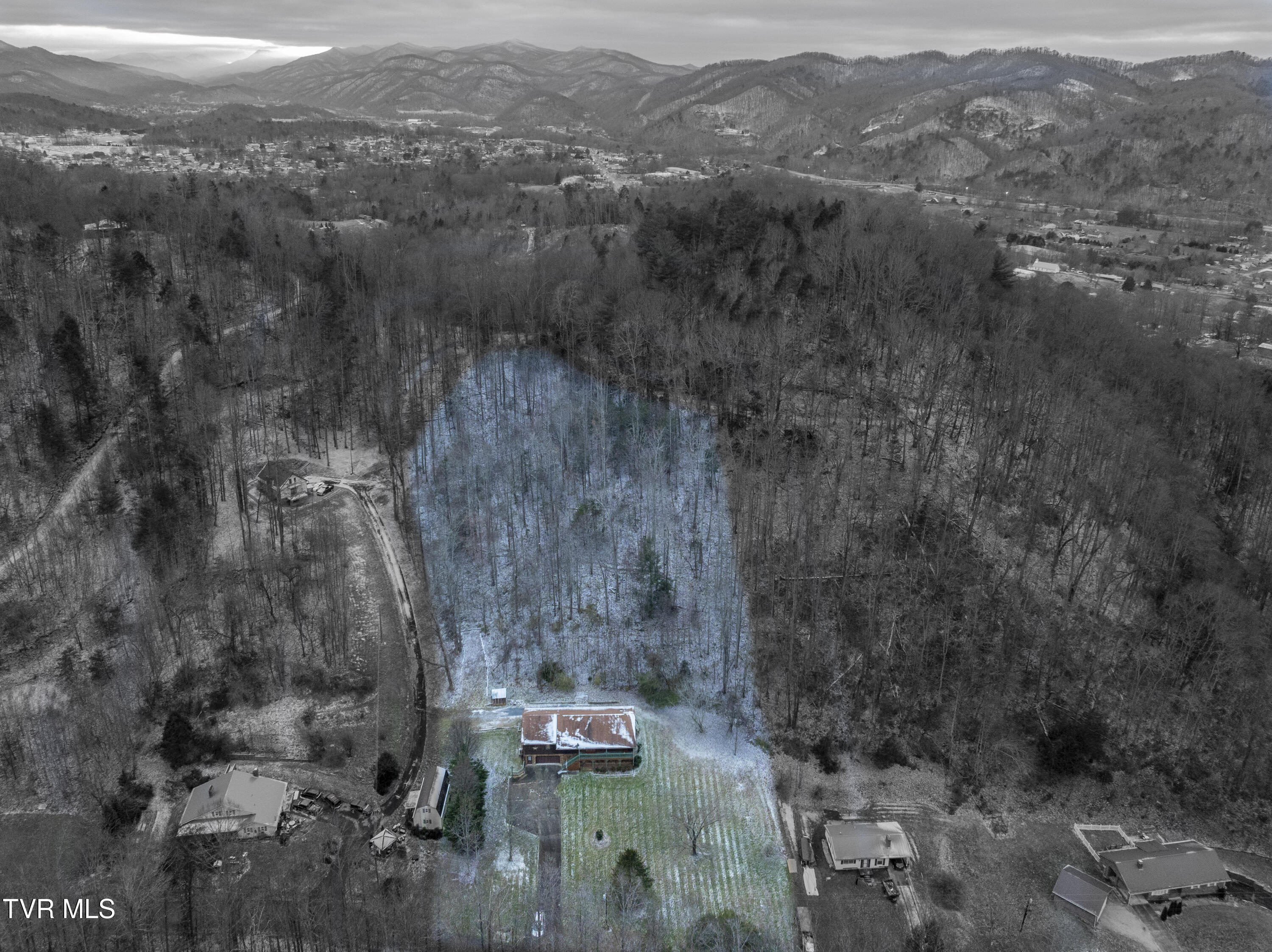 146 Barnett Hollow Road, Erwin, Tennessee image 10