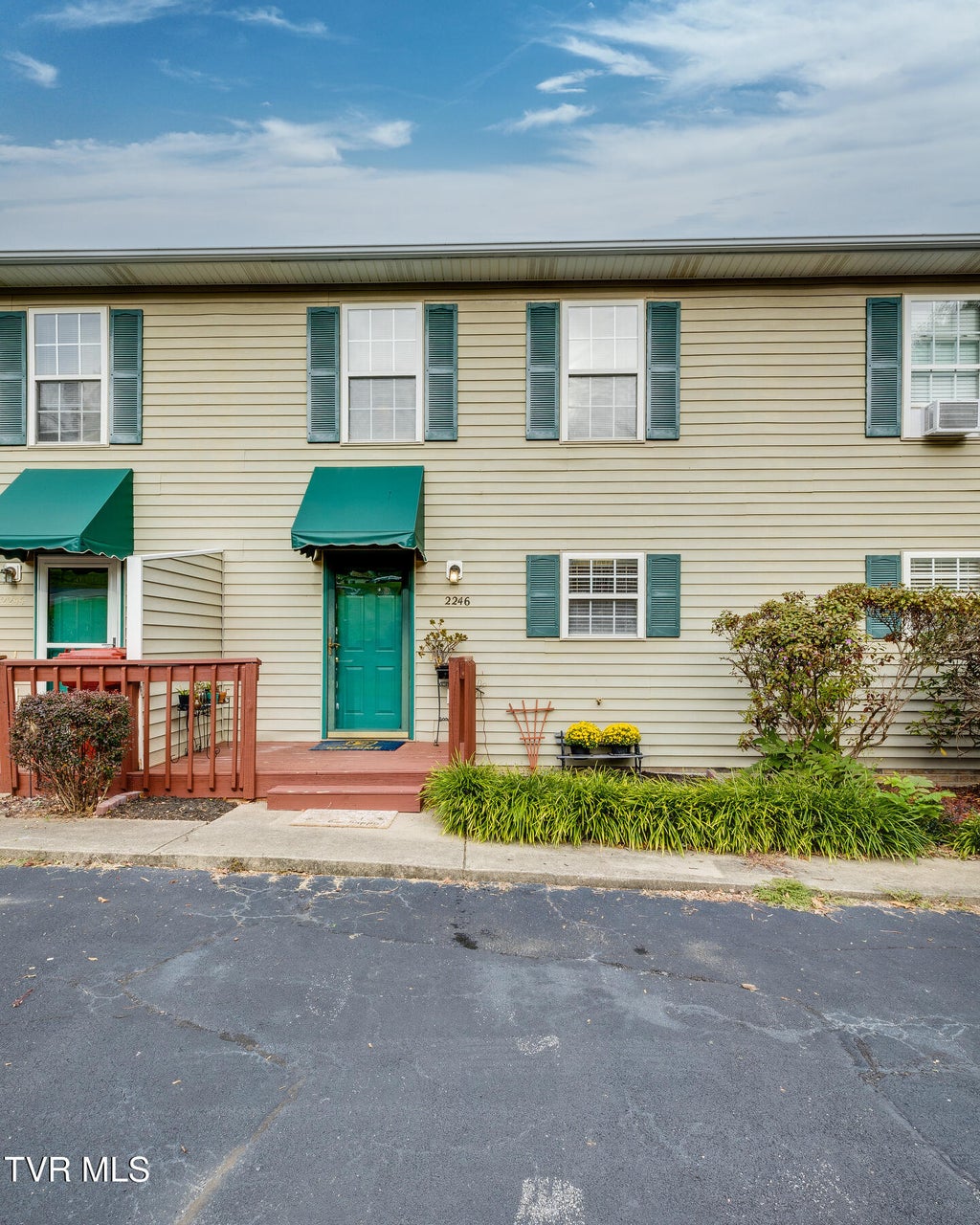 Photo of 2246 Forest Acres Drive #-, Johnson City, TN 37604 (MLS # 10001126)