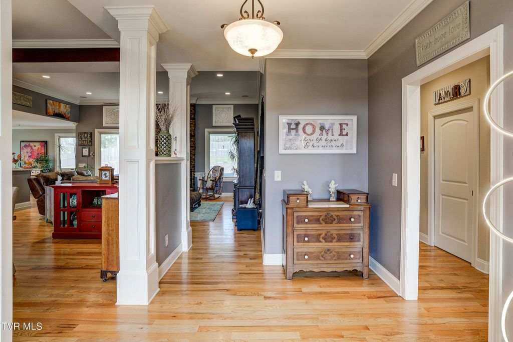 Photo of 275 Galway Court, Johnson City, TN 37615 (MLS # 9993397)