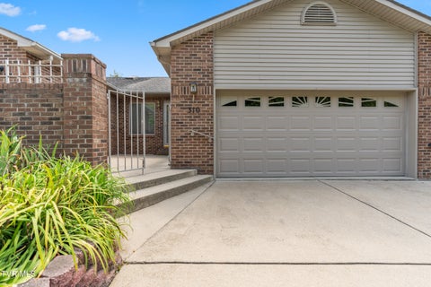 Photo of 310 Viking Place, Greeneville, TN 37745 (MLS # 10002618)