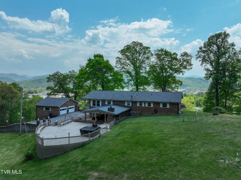 Photo of 161 Judge Ben Allen Road, Elizabethton, TN 37643 (MLS # 9994473)
