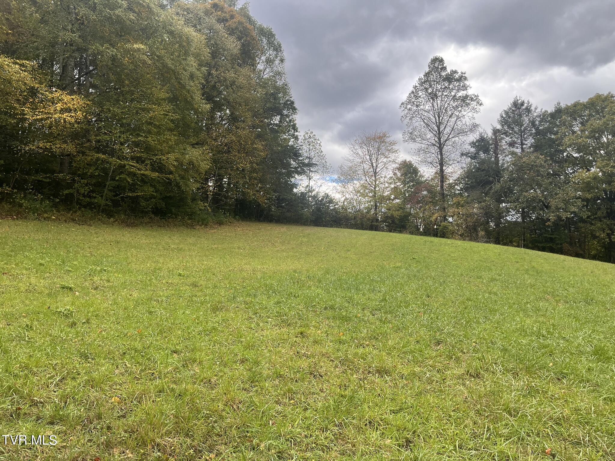 274 Grindstaff Hollow Road, Elizabethton, Tennessee image 4