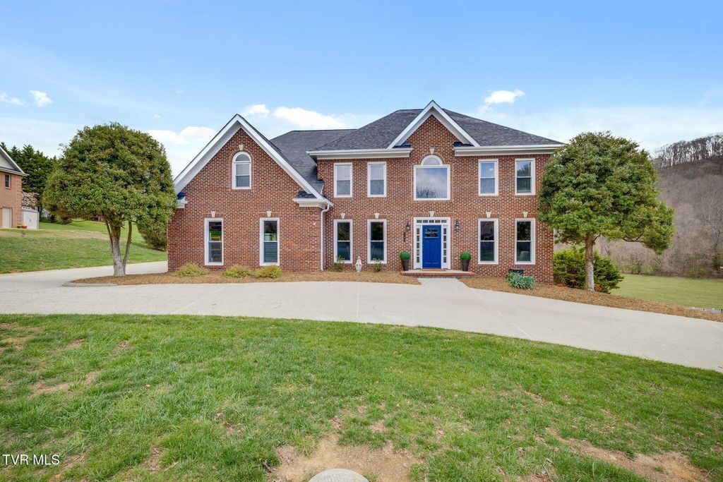 Photo of 1104 Wiembley Drive, Kingsport, TN 37664 (MLS # 9993027)