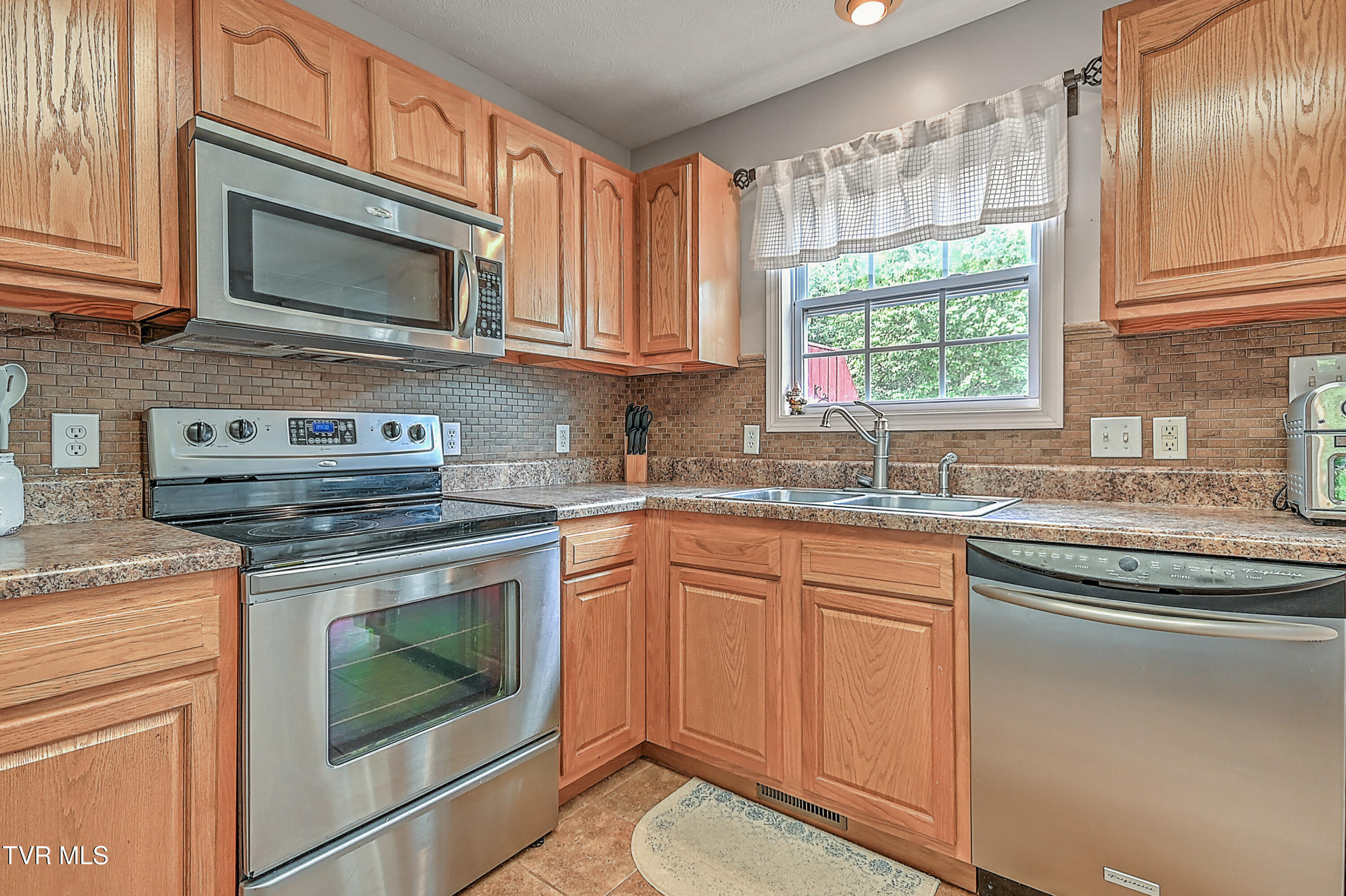 220 Amanda Lane #2, Bristol, Tennessee image 17